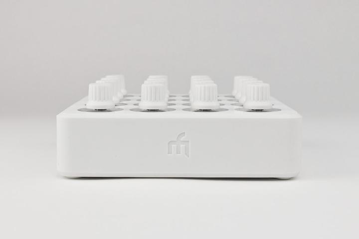 Actual product image DJTechTools Midi Fighter Twister White (Controller)