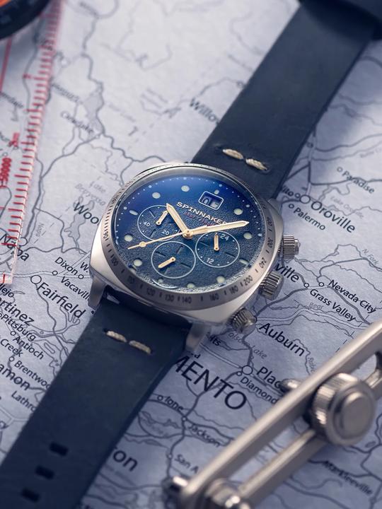 Actual product image Spinnaker SP-5068-03 Hull Chronograph 42mm 10ATM (Chronograph, 42 mm)