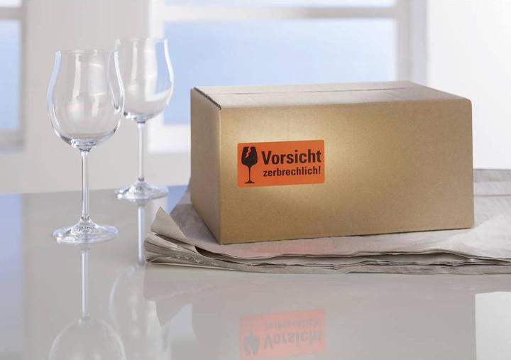 Actual product image Avery Warn labels