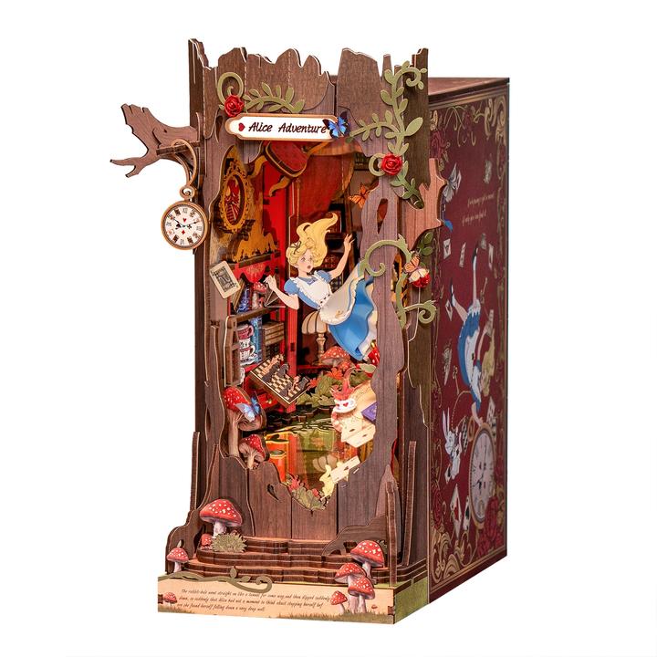 Actual product image Robotime Bausatz Alice im Wunderland, Modell Art: Book Nook