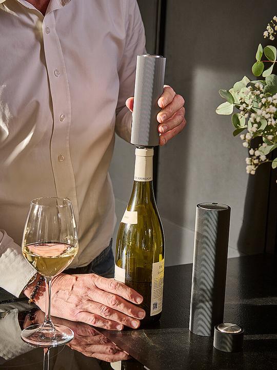 Image du produit Peugeot Pompe à vide électrique PRESERVE 14 cm pour le vin (Pompe à vin)