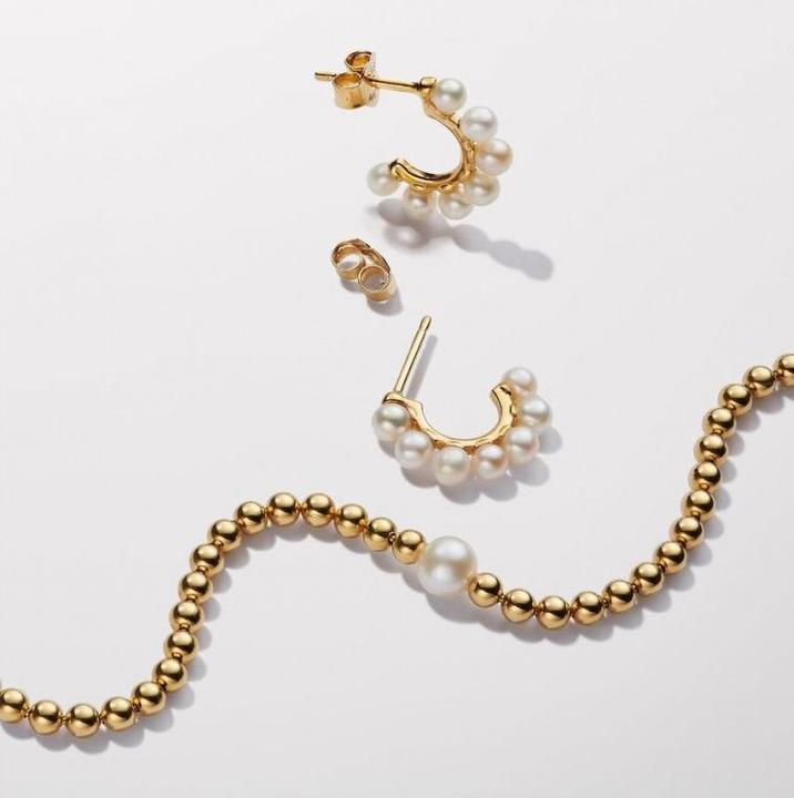 Produktbild Pandora Creolen Treated Freshwater Cultured Pearls Open Hoop Vergoldet (Metall, Vergoldet)