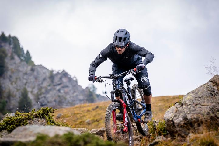 Produktbild Endura Hummvee Plus MIPS (51 - 56 cm)
