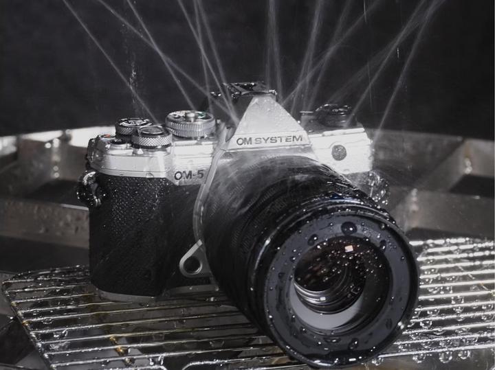 Immagine prodotto OM System OM-5 (20.40 Mpx, 4/3)