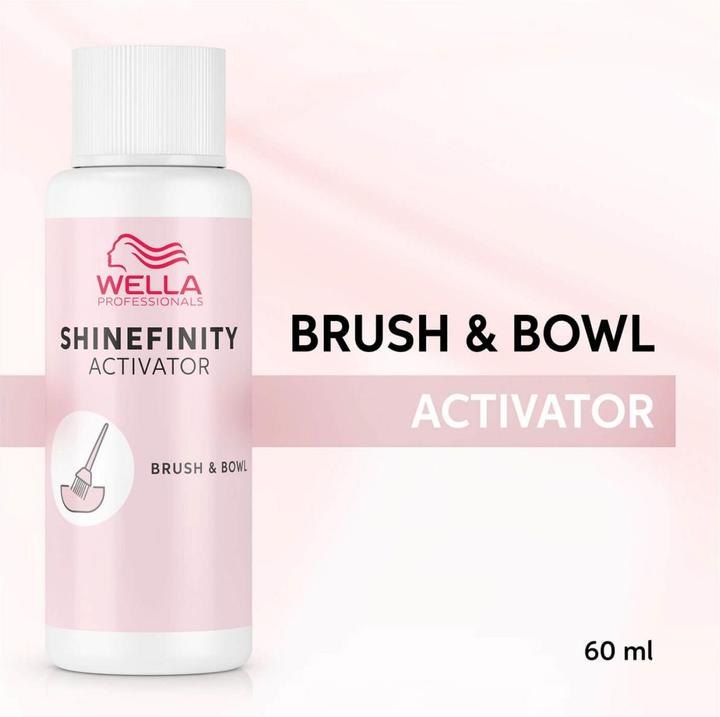 Image du produit Wella Brosse et bol Shinefinity Activator