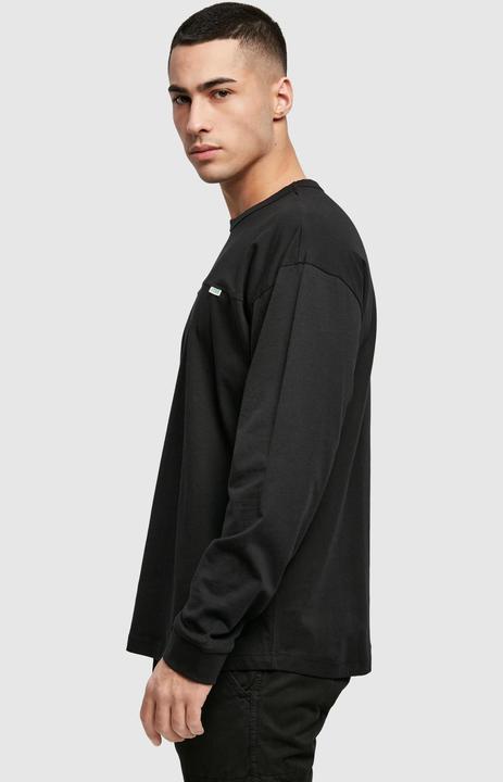 Actual product image Urban Classics Organic Cotton Short Curved Oversized LS (M)
