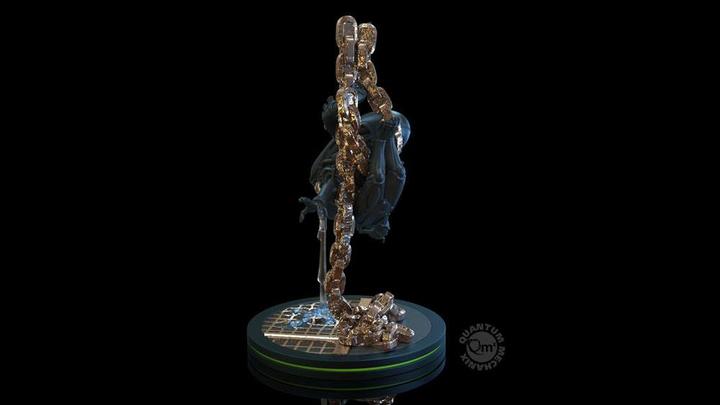Actual product image Quantum Mechanix Alien figurine Q-Fig Xenomorph 13 cm