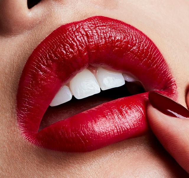 Actual product image MAC Cosmetics lipstick (811 M-A-C RED)