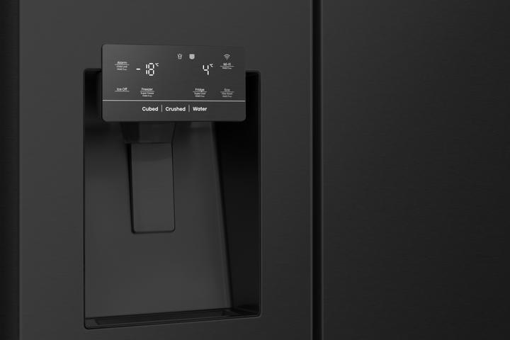 Actual product image Hisense RS818N4IFE (632 l)