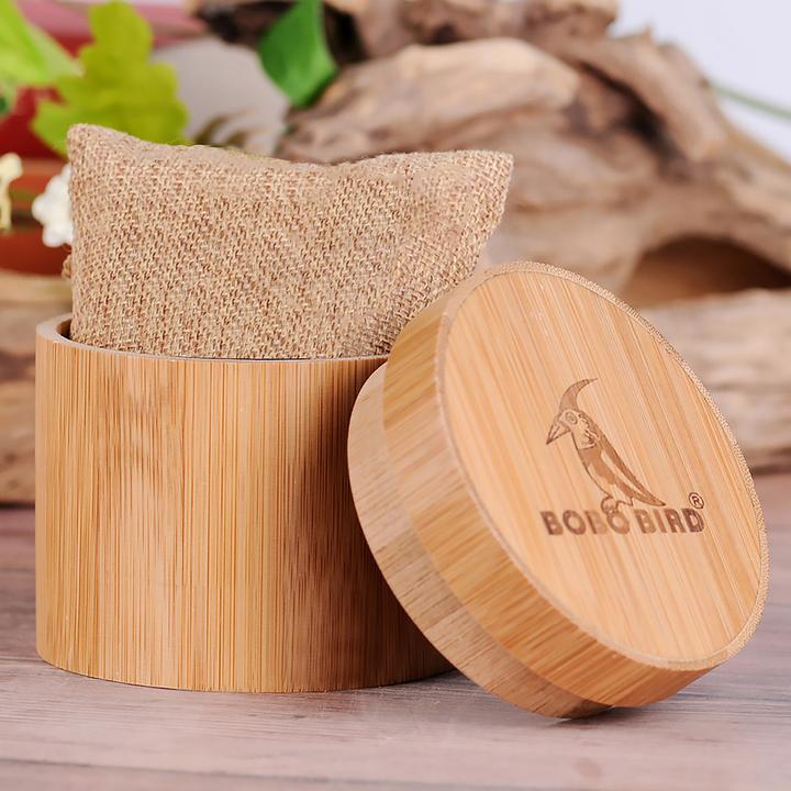 Produktbild Natura Punto Sportlich-elegante Uhr aus Bambus mit smarten Details, Lederarmband (Sportuhr)