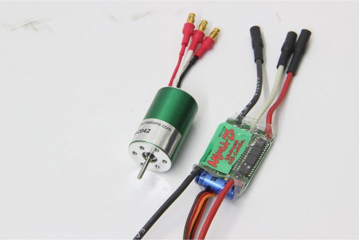 Produktbild Jamara Mamba Brushless 1:18 Sport