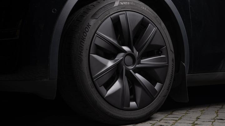 Produktbild Made4EV Aero Radkappen in Schwarz für das Tesla Model Y (1 Stück, 19")