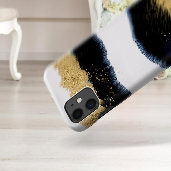 Actual product image iDeal Of Sweden Gleaming Licorice (Apple iPhone 11)