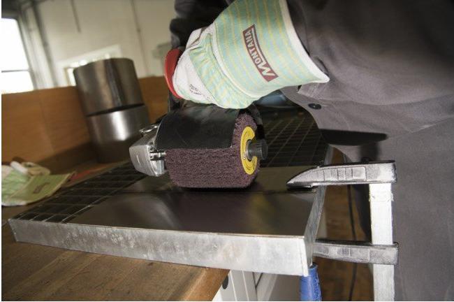 Produktbild Klingspor NFW 600 S - Vlieswalzen 100 x 100 x 19 mm (MEDIUM)