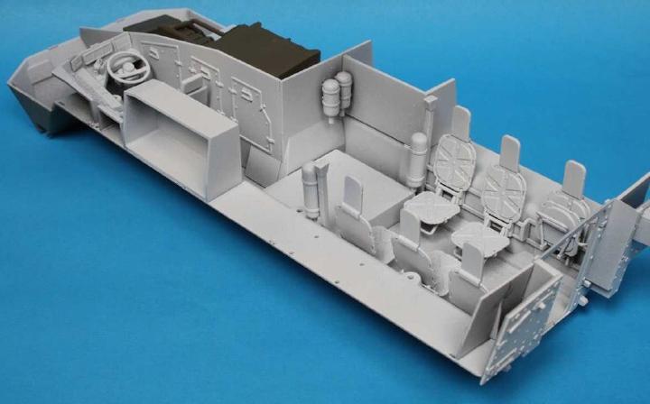 Actual product image Master Box Rosomak The Green Devil ( 35032)