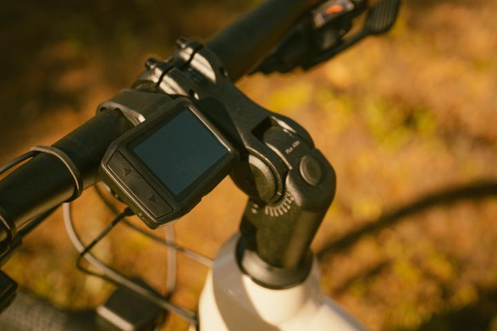 Image du produit Rockrider E-Bike SUV Trekking 28 pouces e-actv 500 LF entrée basse Yamaha beige