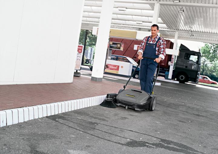Immagine prodotto Kärcher Professional km 70/15 C