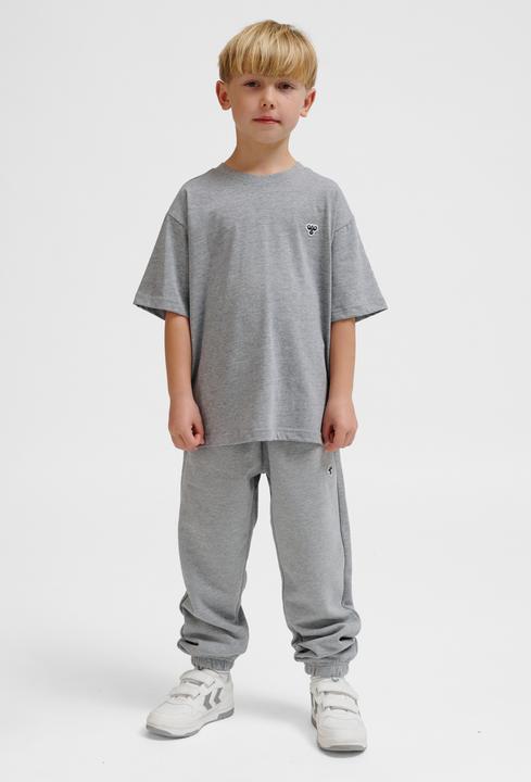 Actual product image hummel hmlJR LOOSE T-SHIRT S/S BEE (104)