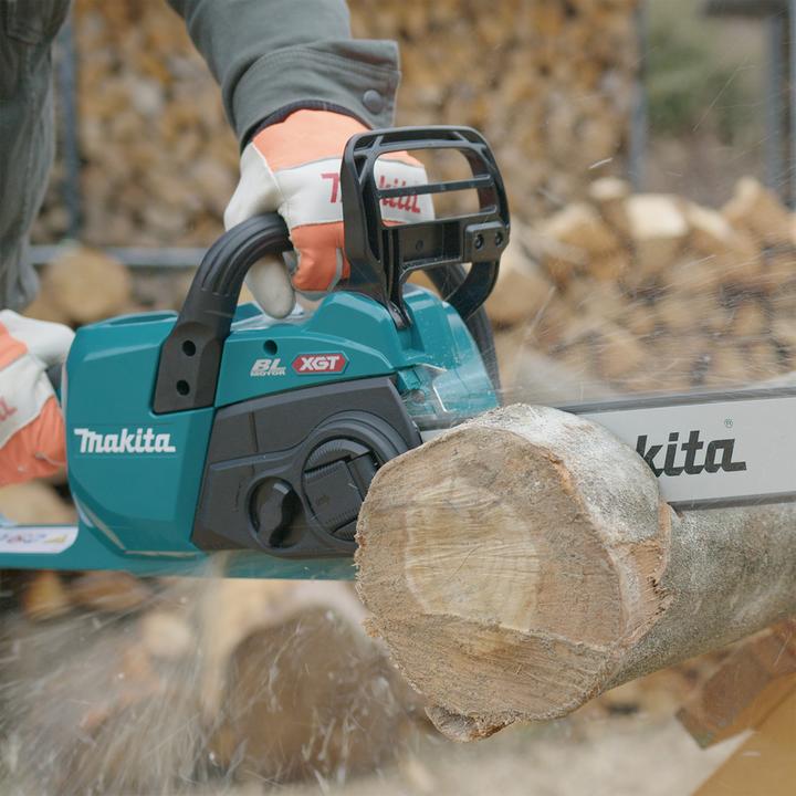 Produktbild Makita UC022GZ Akku Kettensäge ohne Akku 1600 W 40 V Schwertlänge 350 mm (Akku Kettensäge)
