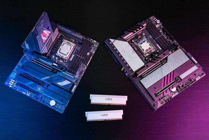 Actual product image Crucial Pro DDR5-6000 Kit 32GB 2x16GB UDIMM white Overclocking (2 x 16GB, 6000 MHz, DDR5 RAM, U-DIMM)