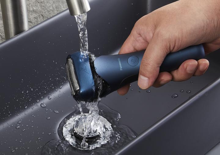 Actual product image Panasonic ES-LT4B