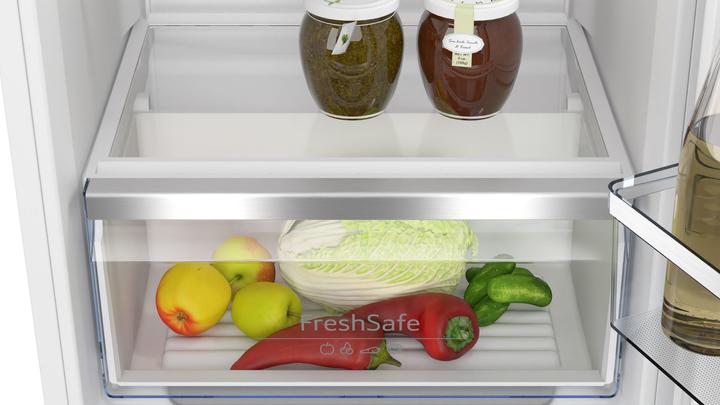 Produktbild Neff Set aus Ein/Unterbau-Kühlschrank und Zubehör, KI2322FE0 + KS1870Z0, KMK102GF1 (147 l)