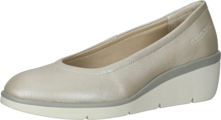 Ballet flats