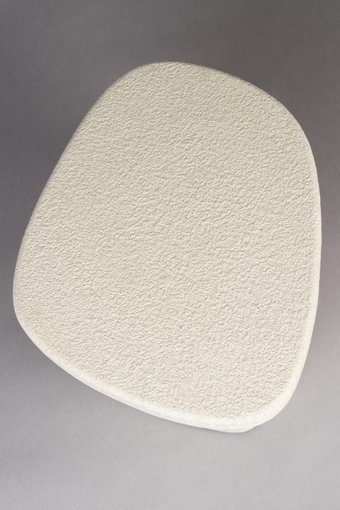 Actual product image Dutchbone Veda (56 x 41 x 35 cm)