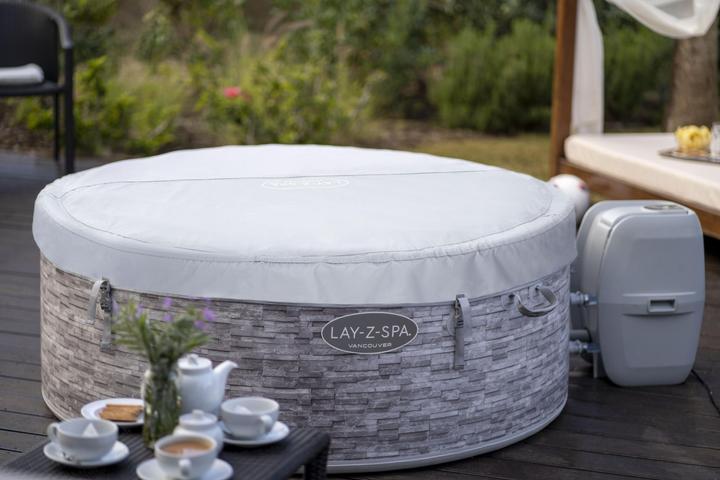 Actual product image Bestway LAY-Z-SPA Vancouver AirJet Plus Inflatable Hot Tub with Multifunction Pump, 140 Air (5 pers.)