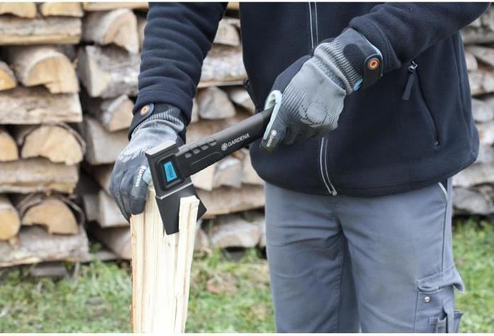 Actual product image Gardena Universal axe 900 B