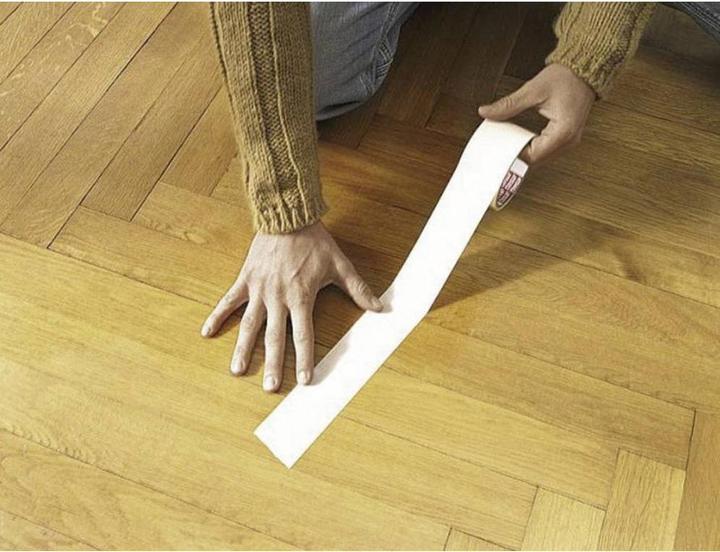 Produktbild tesa Verlegeband REMOVABLE, doppelseitiges Klebeband, rückstandsfrei entfernbar (50 mm)