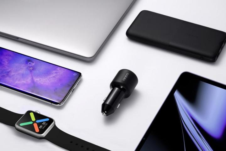 Actual product image OPPO 1x USB-A 50W, 1x USB-C 30W, SUPERVOOC CCB7JACH black