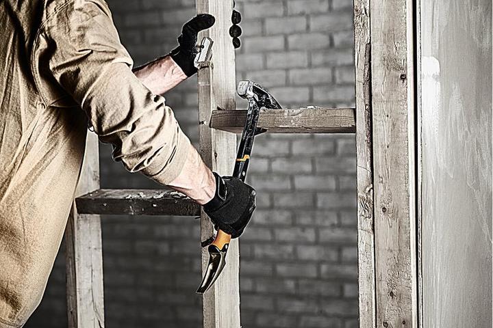 Actual product image Fiskars Demolition tool