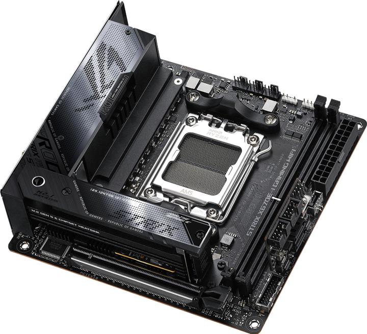 Actual product image ASUS ROG Strix X670E-I Gaming Wifi (AM5, AMD X670E, Mini-ITX)