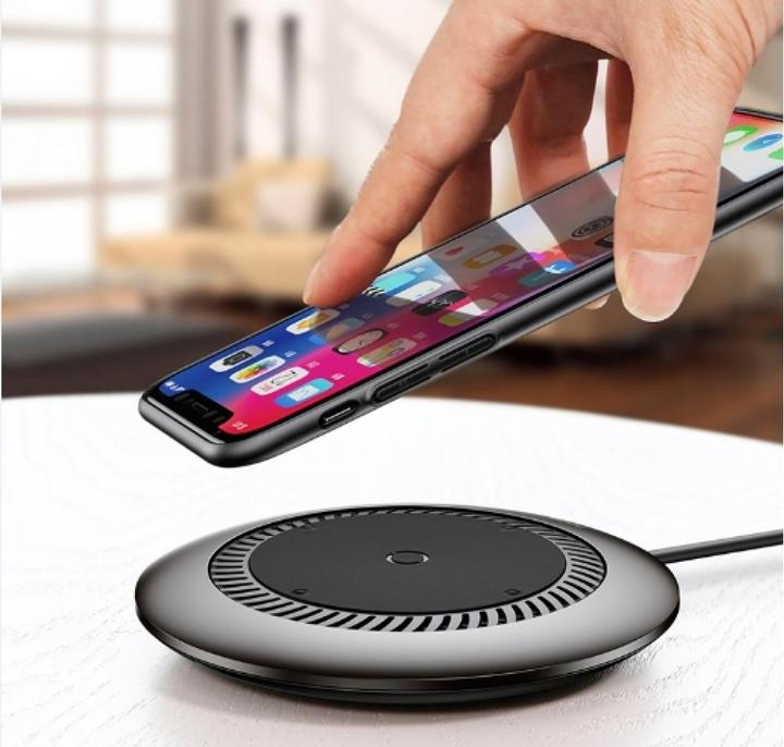 Actual product image Baseus Whirlwind Desktop QI Wireless Charger (10 W)
