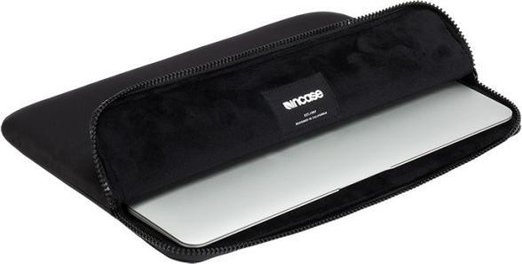 Actual product image Incase Compact Sleeve (13", Apple)