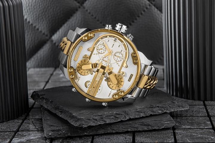 Actual product image Diesel Mr Daddy (Chronograph, Analogue wristwatch, 57 mm)