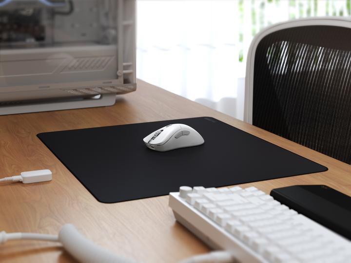 Actual product image Glorious Model O 2 PRO Wireless - 4K/8K Polling - White (Wireless)