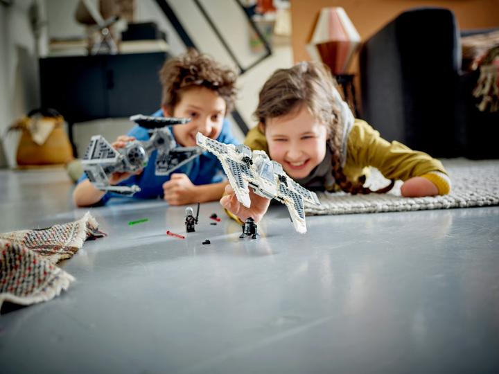 Produktbild LEGO Mandalorian Fang Fighter vs. Tie Interceptor (75348, LEGO Star Wars)