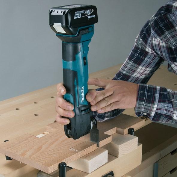 Image du produit Makita Outil multifonction sans fil DTM51RTJX4 (incl. accessoires, coffre, 2x 5Ah, chargeur)