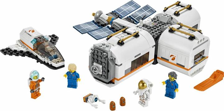 Actual product image LEGO Moon Space Station (60227, LEGO City)