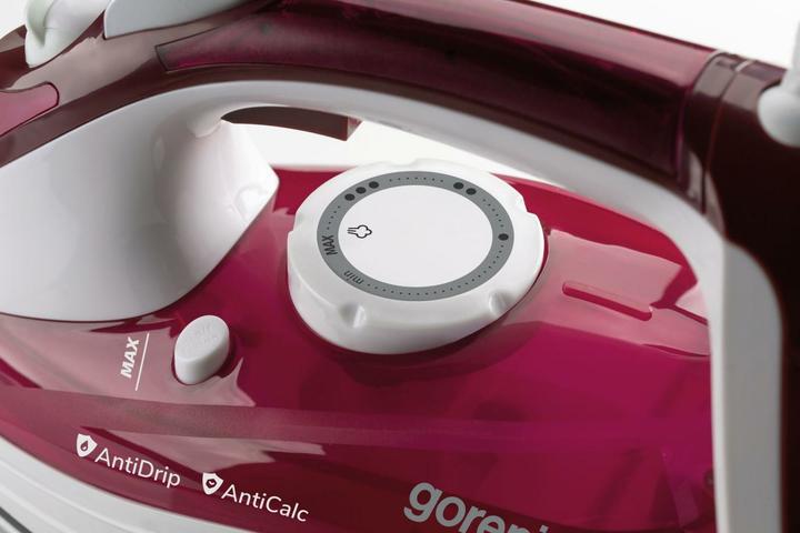 Produktbild Gorenje SIH3000RBC Bügeleisen Dampfbügeleisen Keramik-Bügelsohle (3000 W, 250 g/min)