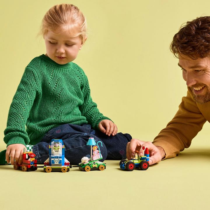 Productafbeelding LEGO Partyzug und das Auto RC aus Toy Story (43264, LEGO Disney)
