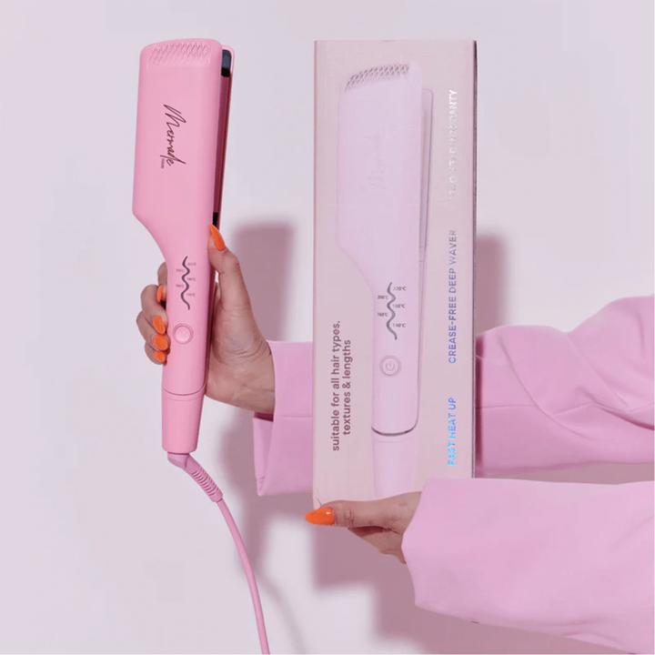 Actual product image Mermade The new Double Waver by Hair embodies the philosophy "less is more". With its inn