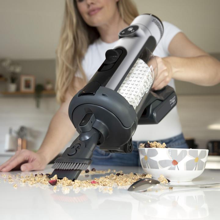 Immagine prodotto Numatic Aspirapolvere professionale a batteria Henry Quick con sacco filtro e batteria