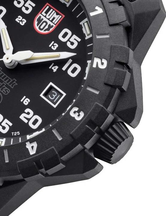 Produktbild Luminox F117 x SKUNK WORKS HERITAGE 6440H SERIES (Fliegeruhr, 44 mm)