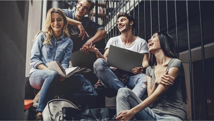 Produktbild Acer Notebook Aspire 15 (A15-61M-R4UZ) 16 GB, 1 TB (15.60", AMD Ryzen 7 8840HS, 16 GB, 125 GB, CH)
