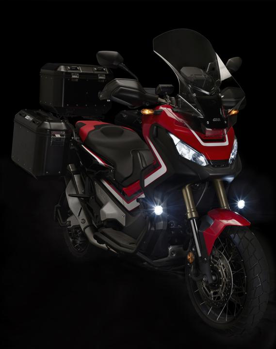 Actual product image Givi Fog light LED S322