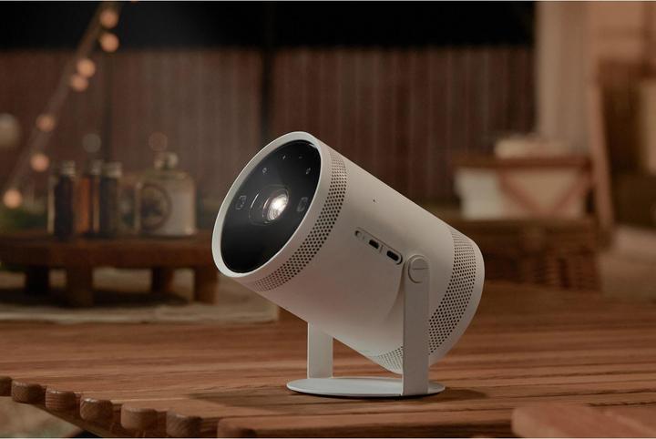 Actual product image Samsung The Freestyle 2nd Generation (Full HD, 230 lm, 1.2:1)