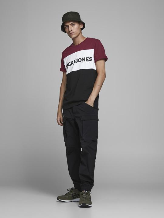 Actual product image Jack & Jones Logo blocking (M)